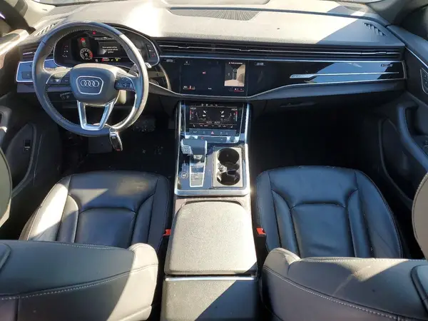 WA1AVAF11MD008323 2021 AUDI Q8 - Image 8