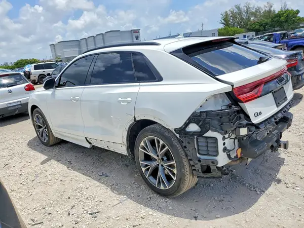 WA1AVAF11MD026627 2021 AUDI Q8 - Image 2
