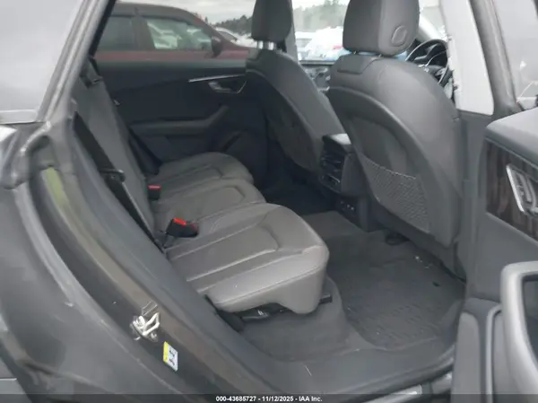 WA1AVAF12KD008389 2019 AUDI Q8 - Image 8