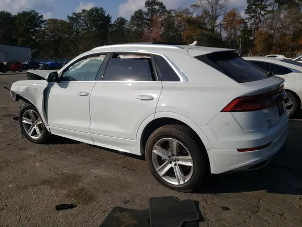 WA1AVAF12KD009025 2019 AUDI Q8 - Image 2