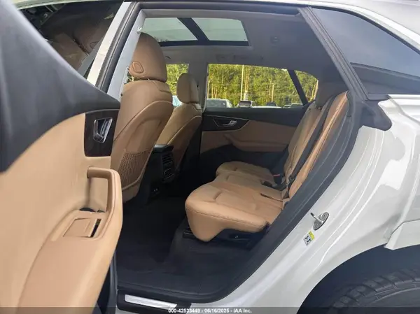 WA1AVAF12KD018856 2019 AUDI Q8 - Image 8