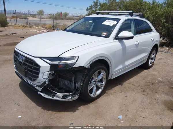 WA1AVAF12KD038170 2019 AUDI Q8 - Image 2