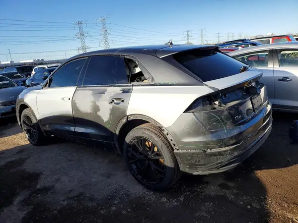 WA1AVAF12LD016798 2020 AUDI Q8 - Image 2