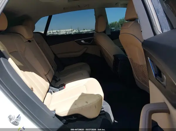 WA1AVAF13KD011012 2019 AUDI Q8 - Image 8