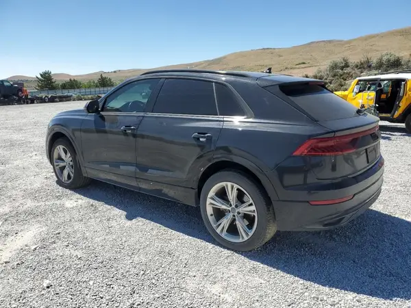 WA1AVAF13KD027436 2019 AUDI Q8 - Image 2