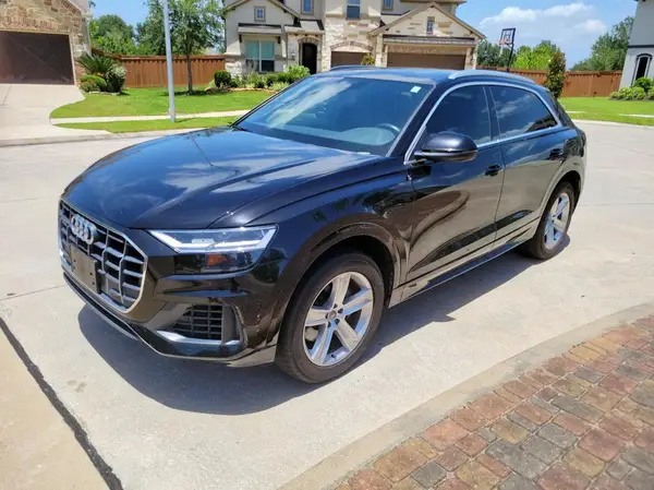 WA1AVAF14KD021323 2019 AUDI Q8 - Image 2