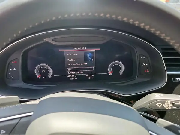 WA1AVAF14KD021323 2019 AUDI Q8 - Image 8