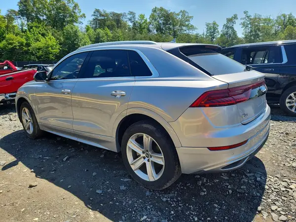 WA1AVAF14MD022457 2021 AUDI Q8 - Image 2