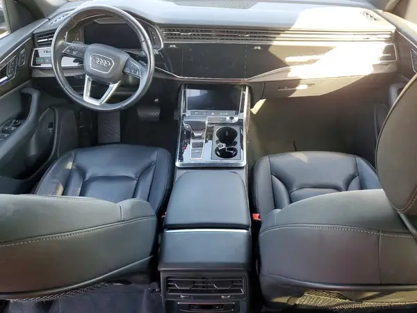 WA1AVAF15KD037157 2019 AUDI Q8 - Image 8