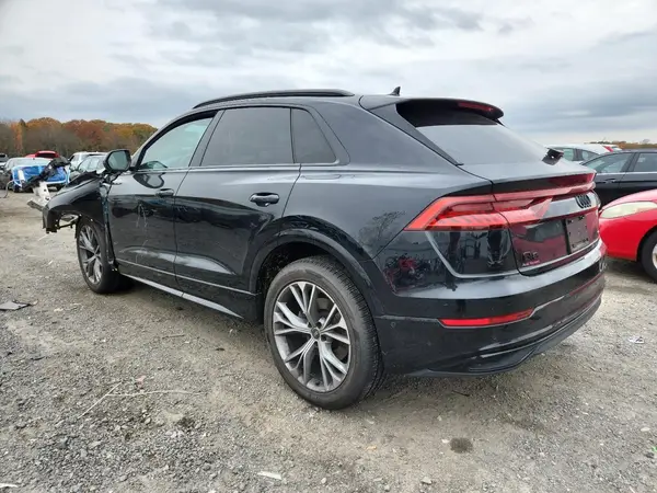 WA1AVAF15MD014500 2021 AUDI Q8 - Image 2