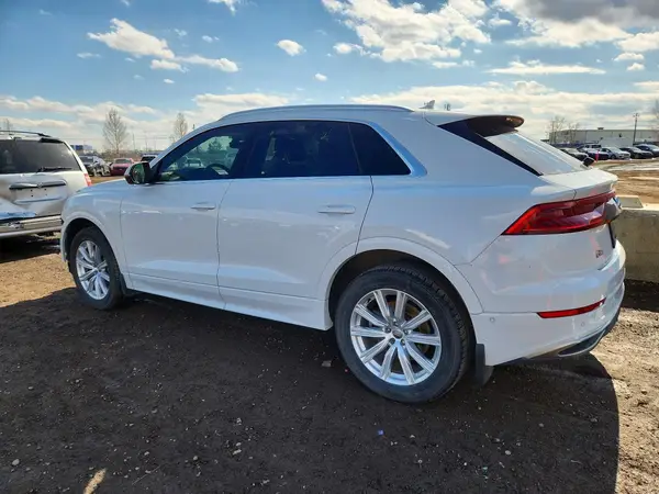 WA1AVAF16KD007343 2019 AUDI Q8 - Image 2