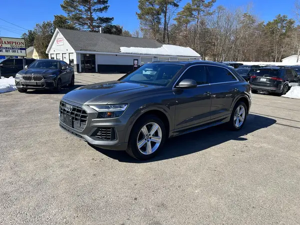 WA1AVAF16KD010565 2019 AUDI Q8 - Image 2