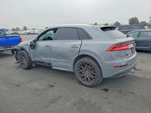 WA1AVAF16KD012882 2019 AUDI Q8 - Image 2