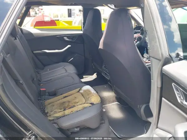 WA1AVAF16KD015992 2019 AUDI Q8 - Image 8