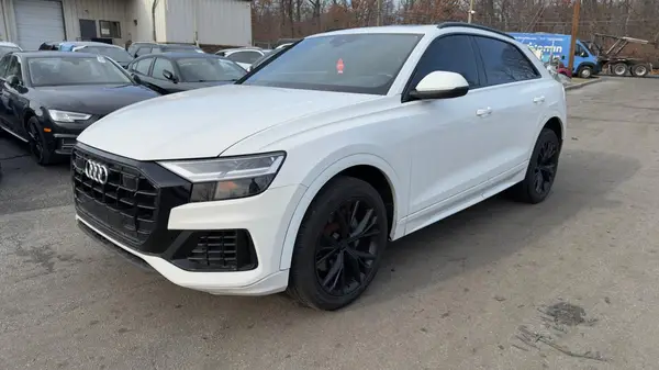 WA1AVAF16LD016710 2020 AUDI Q8 - Image 2
