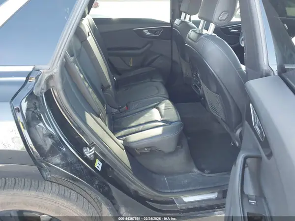 WA1AVAF17KD010073 2019 AUDI Q8 - Image 8