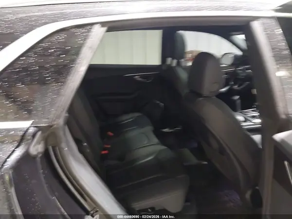 WA1AVAF17KD013037 2019 AUDI Q8 - Image 8