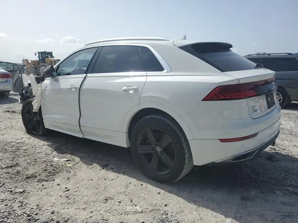 WA1AVAF17KD015015 2019 AUDI Q8 - Image 2