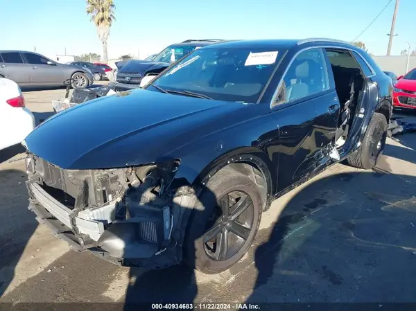 WA1AVAF17KD016875 2019 AUDI Q8 - Image 2