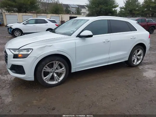 WA1AVAF17KD020683 2019 AUDI Q8 - Image 2