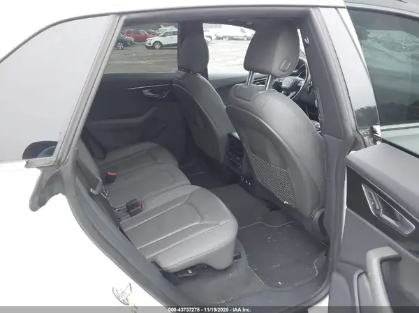 WA1AVAF17KD020683 2019 AUDI Q8 - Image 8