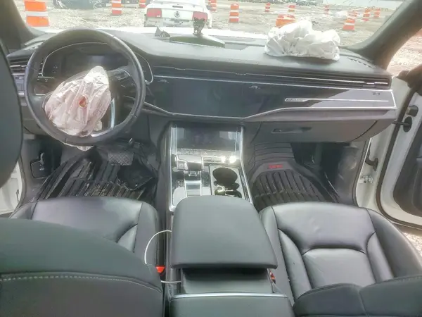 WA1AVAF17MD001375 2021 AUDI Q8 - Image 8