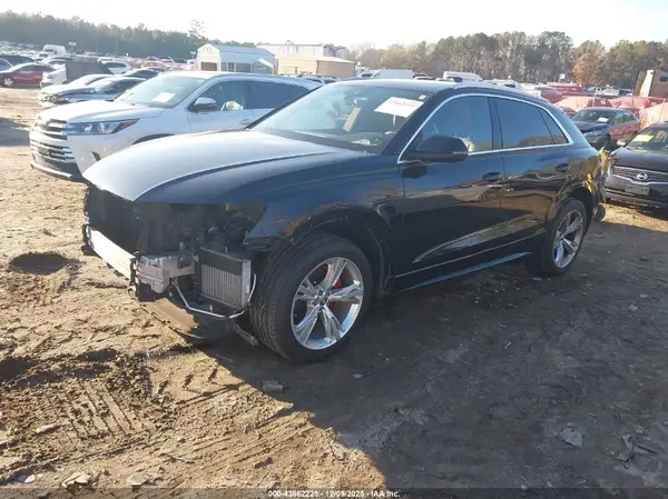 WA1AVAF18KD017310 2019 AUDI Q8 - Image 2