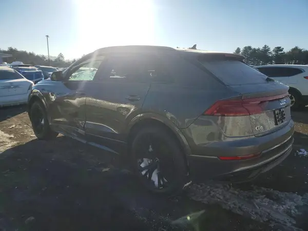 WA1AVAF18LD023996 2020 AUDI Q8 - Image 2