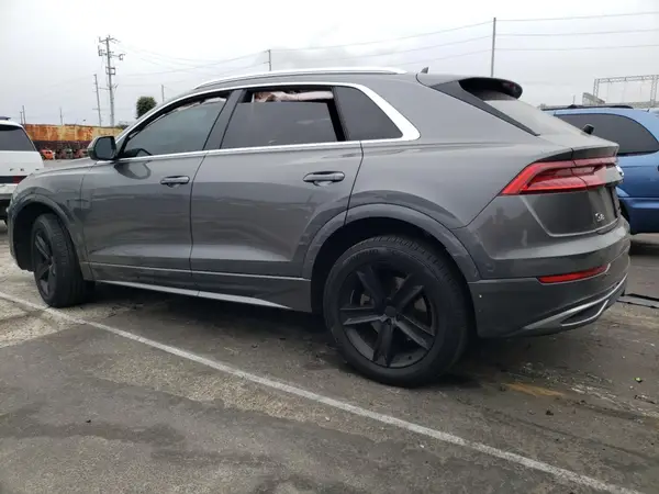 WA1AVAF19KD016537 2019 AUDI Q8 - Image 2