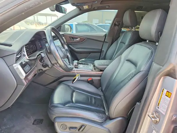 WA1AVAF19KD017493 2019 AUDI Q8 - Image 7