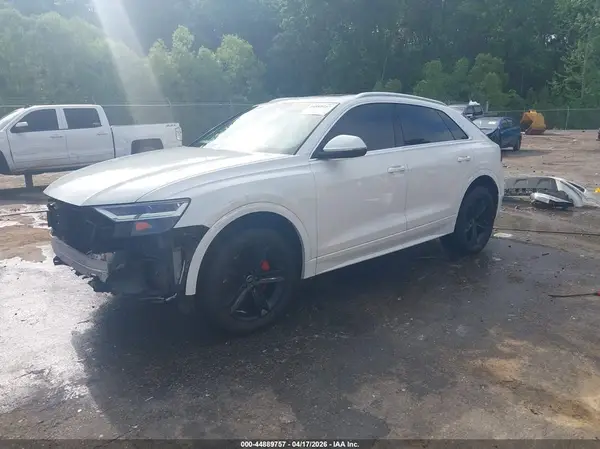 WA1AVAF19KD017901 2019 AUDI Q8 - Image 2
