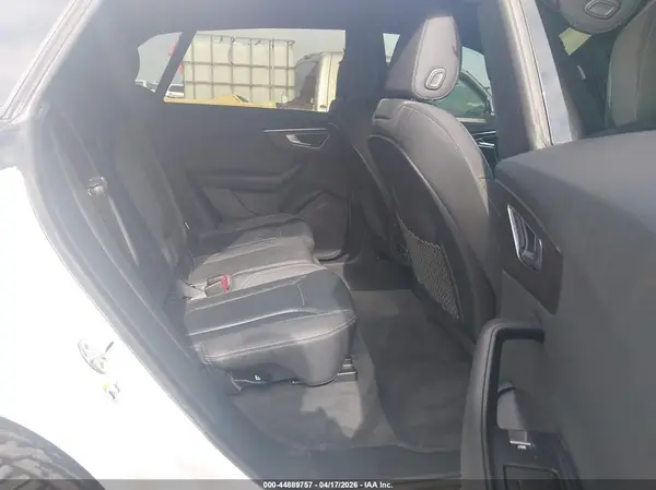WA1AVAF19KD017901 2019 AUDI Q8 - Image 8