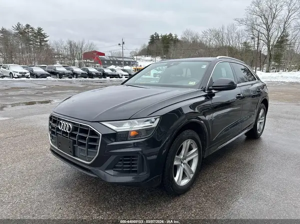 WA1AVAF1XKD009869 2019 AUDI Q8 - Image 2