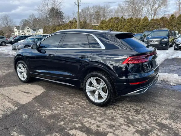 WA1AVAF1XKD011086 2019 AUDI Q8 - Image 2