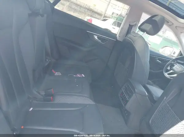 WA1AVAF1XKD014411 2019 AUDI Q8 - Image 8