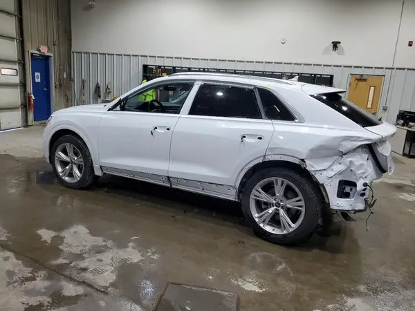 WA1AVBF12ND030208 2022 AUDI Q8 - Image 2