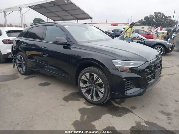 WA1AVBF13RD001693 2024 AUDI Q8 - Image 1