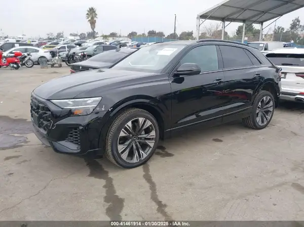 WA1AVBF13RD001693 2024 AUDI Q8 - Image 2
