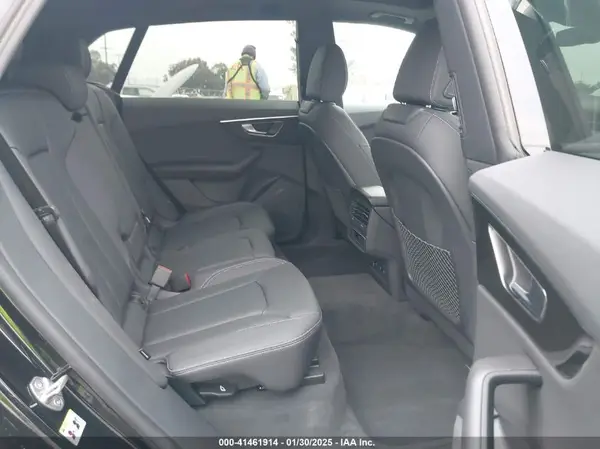 WA1AVBF13RD001693 2024 AUDI Q8 - Image 8