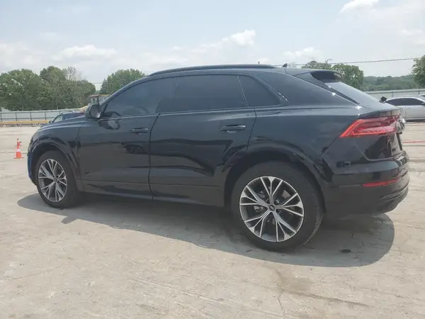 WA1AVBF16ND009281 2022 AUDI Q8 - Image 2