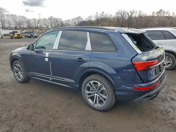 WA1AVBF79TD002178 2026 AUDI Q7 - Image 2