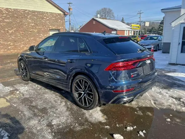 WA1AWBF13PD043307 2023 AUDI SQ8 - Image 2
