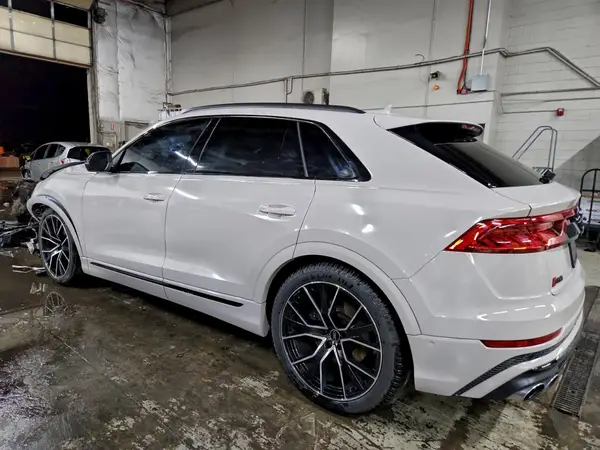 WA1AWBF17MD008748 2021 AUDI SQ8 - Image 2