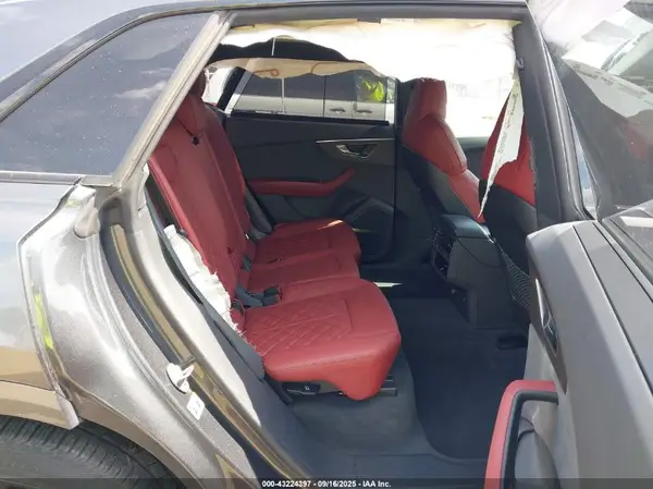 WA1AWBF18RD007633 2024 AUDI SQ8 - Image 8