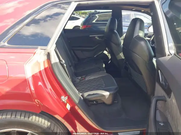 WA1AWBF19MD018813 2021 AUDI SQ8 - Image 8