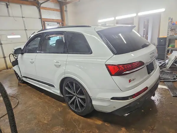 WA1AWBF74MD010963 2021 AUDI SQ7 - Image 2