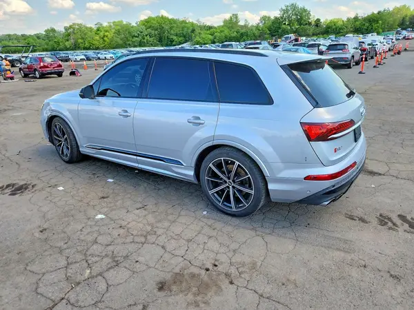 WA1AWBF76MD014562 2021 AUDI SQ7 - Image 2