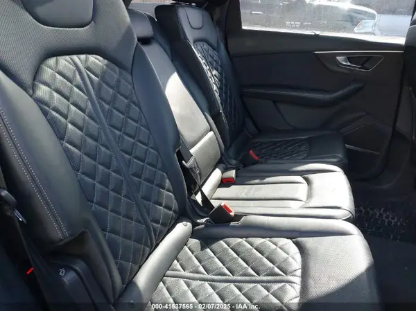 WA1AWBF77ND004382 2022 AUDI SQ7 - Image 8