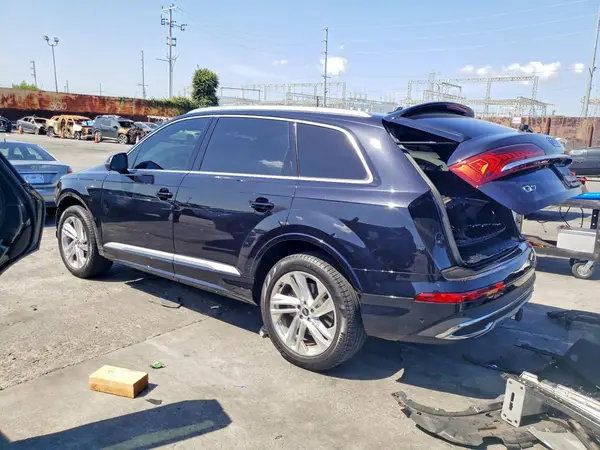 WA1AXAF70MD015293 2021 AUDI Q7 - Image 2