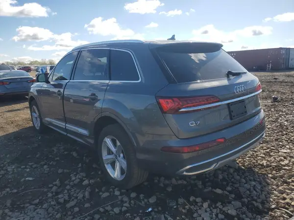 WA1AXAF70MD026925 2021 AUDI Q7 - Image 2